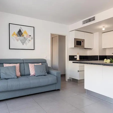 Le Cap Riviera مينتون