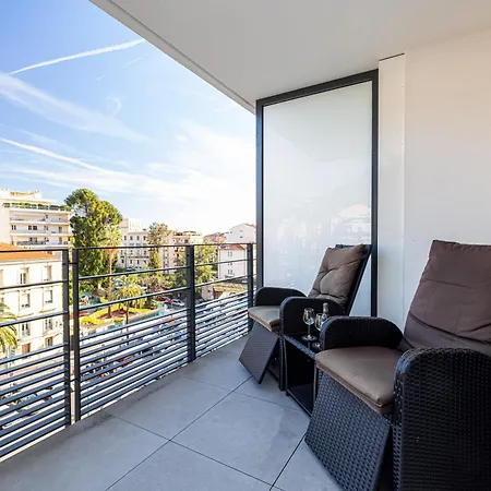 Le Cap Riviera * מנטון