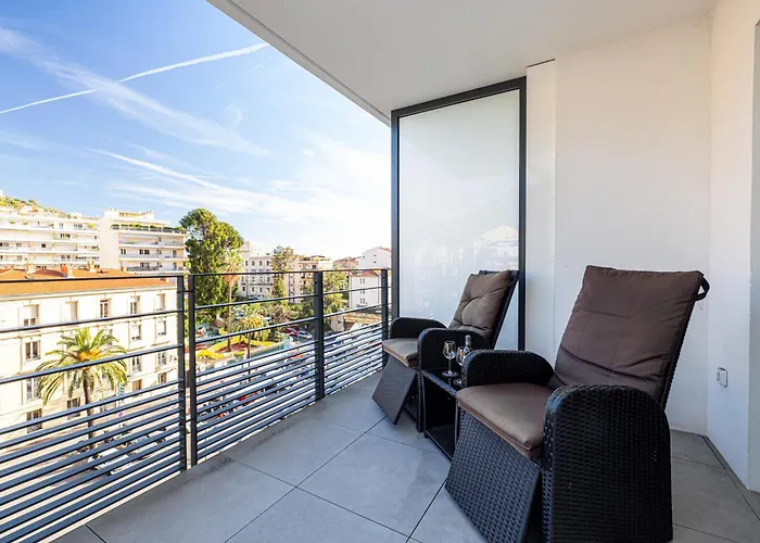 Le Cap Riviera * مينتون